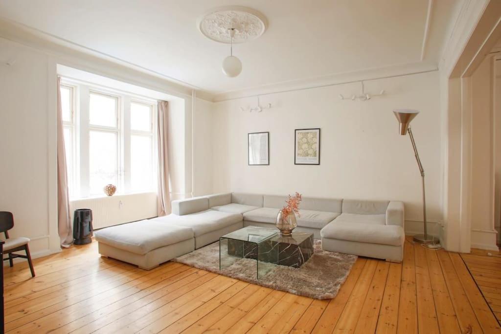 Large & Bright 3Br Apartment W Whirlpool Near Metro Kopenhagen Exterior foto