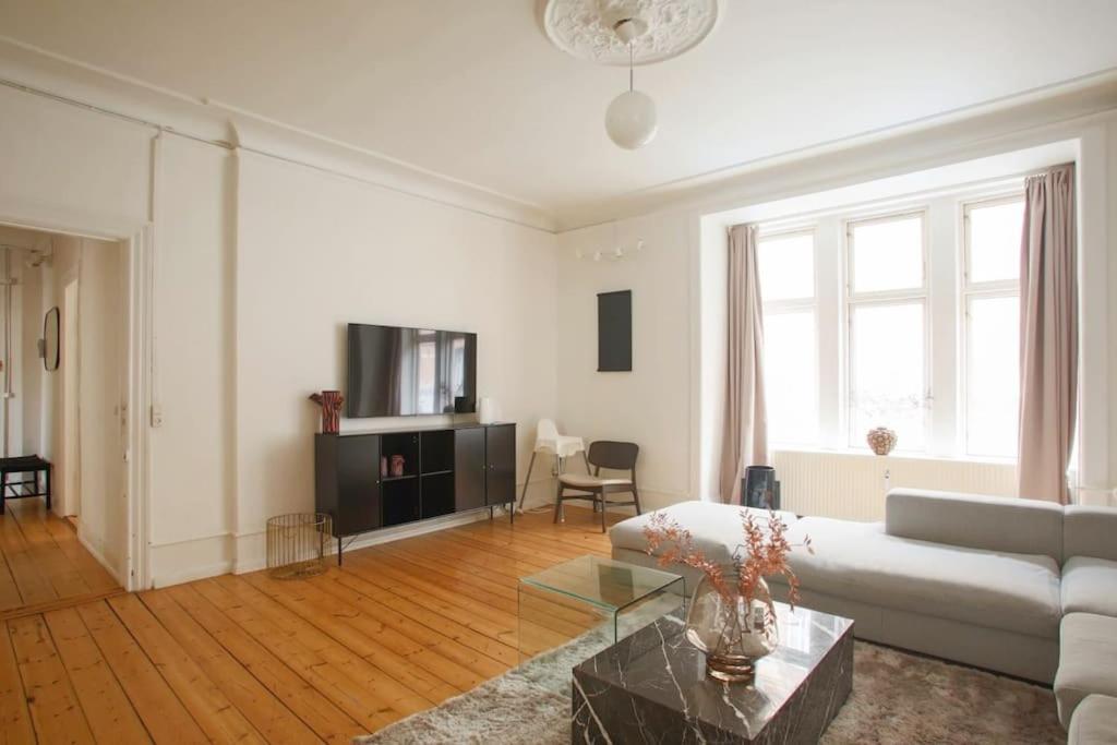 Large & Bright 3Br Apartment W Whirlpool Near Metro Kopenhagen Exterior foto