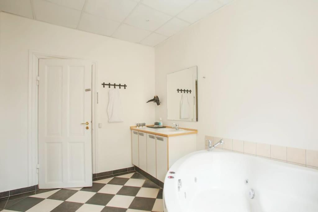 Large & Bright 3Br Apartment W Whirlpool Near Metro Kopenhagen Exterior foto